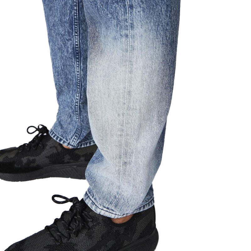 DIESEL LARKEE-BEEX-SP 084MH Mens Denim Jeans Regular Fit Tapered Casual Denim